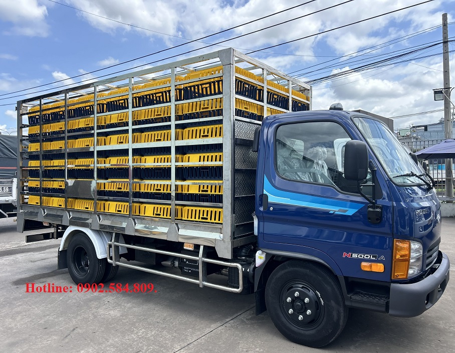 xe tải chở gia cầm 